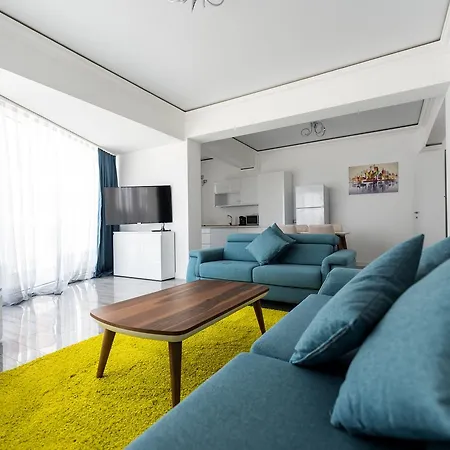 White Tower Aparthotel