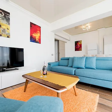 Aparthotel White Tower