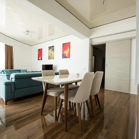 White Tower Aparthotel