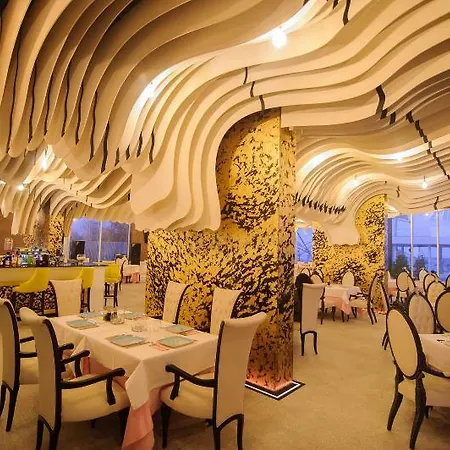 White Tower Aparthotel