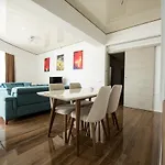 White Tower 公寓式酒店