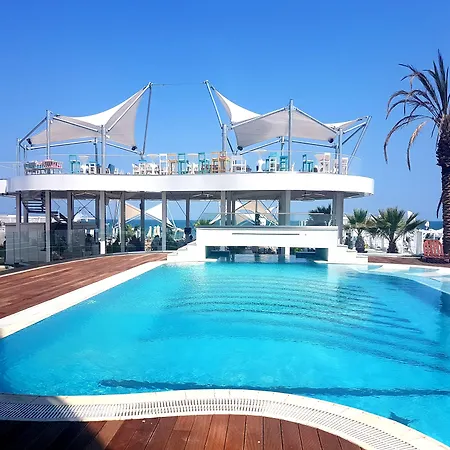 Hotel apartamentowy White Tower Mamaja