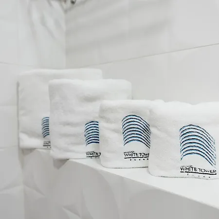White Tower Hotel apartamentowy 4*