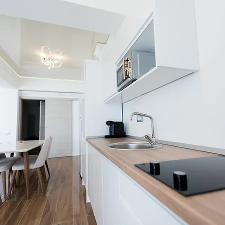 White Tower 公寓式酒店