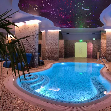 White Tower 4* Mamaja