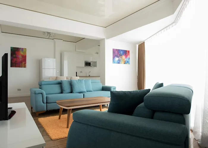 White Tower アパートホテル 4*