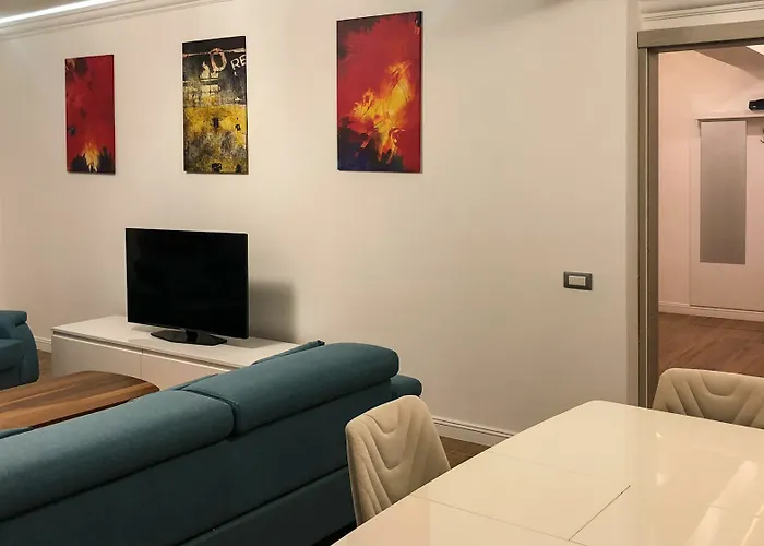 White Tower Aparthotel 4*